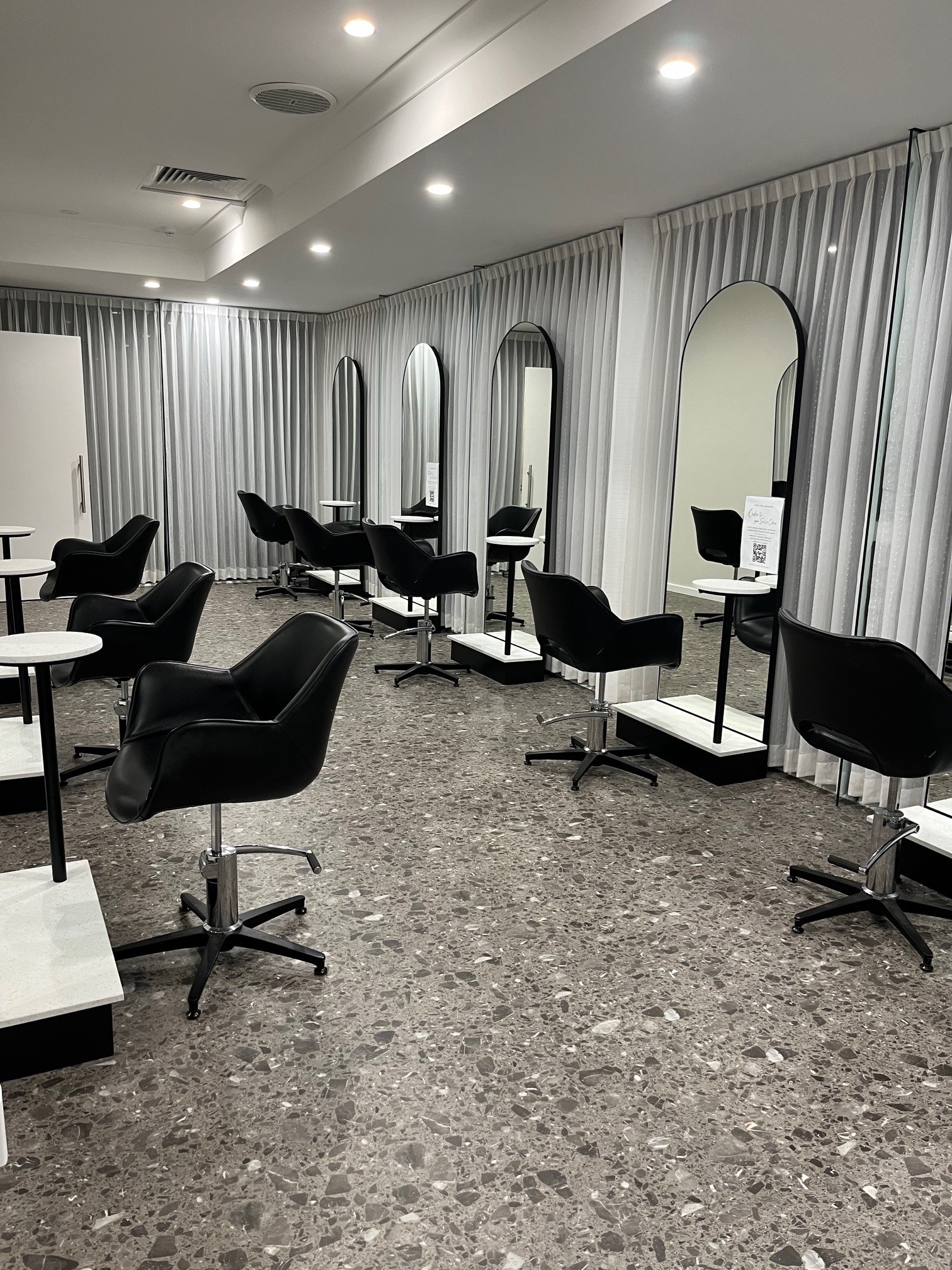 Aura Hairdresser